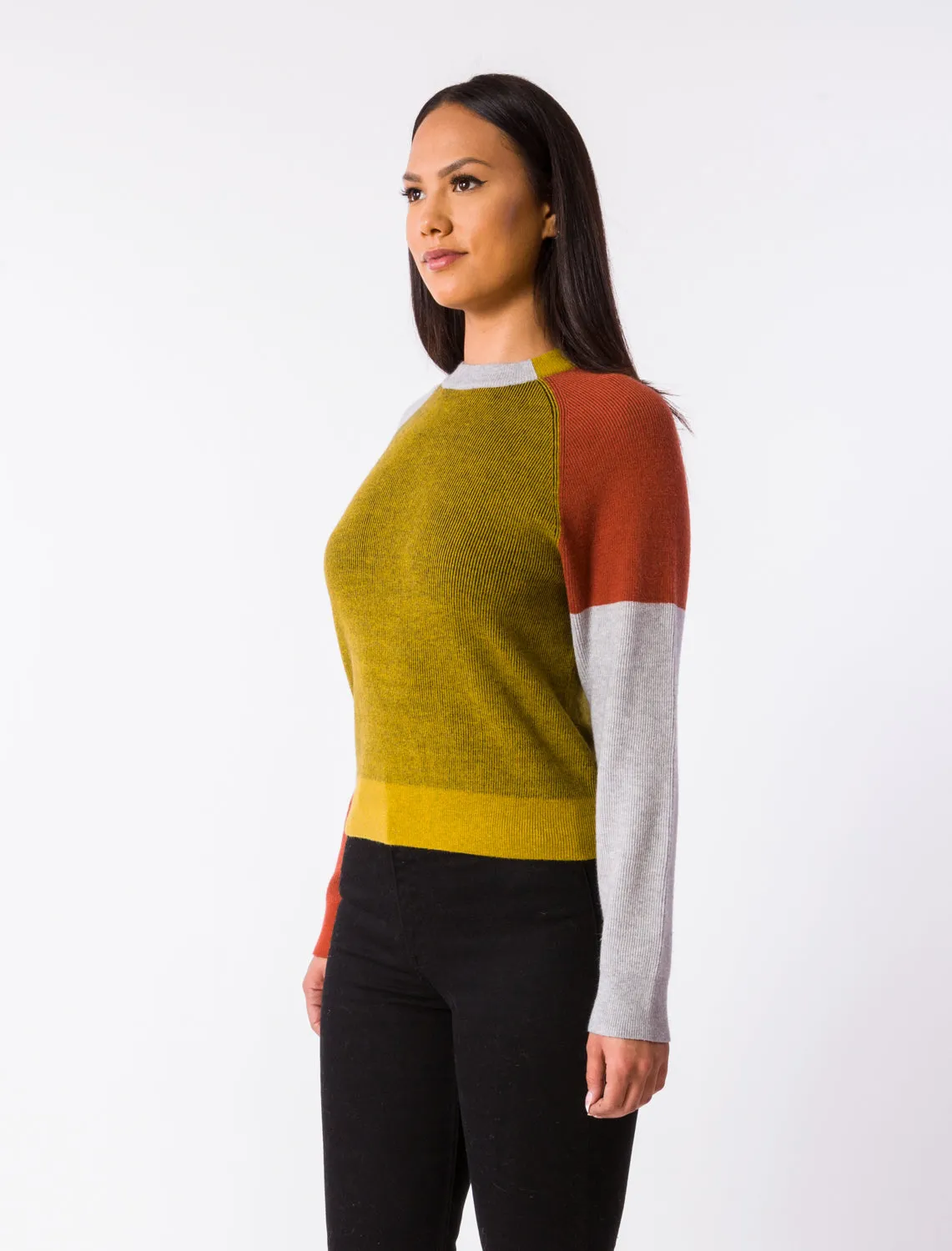 AZUMI SWEATER