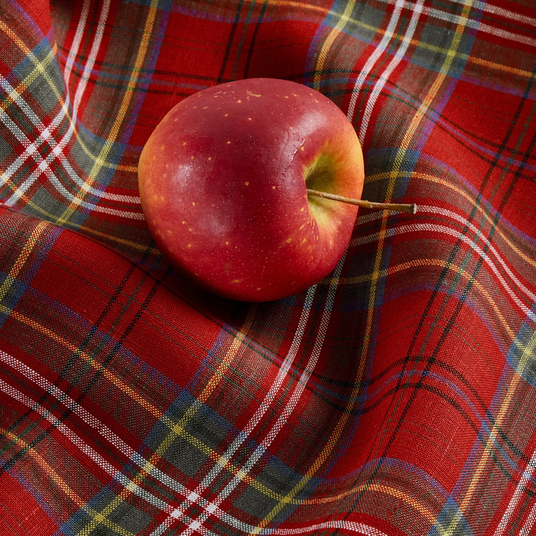 Classic Tartan Plaid Table Throw