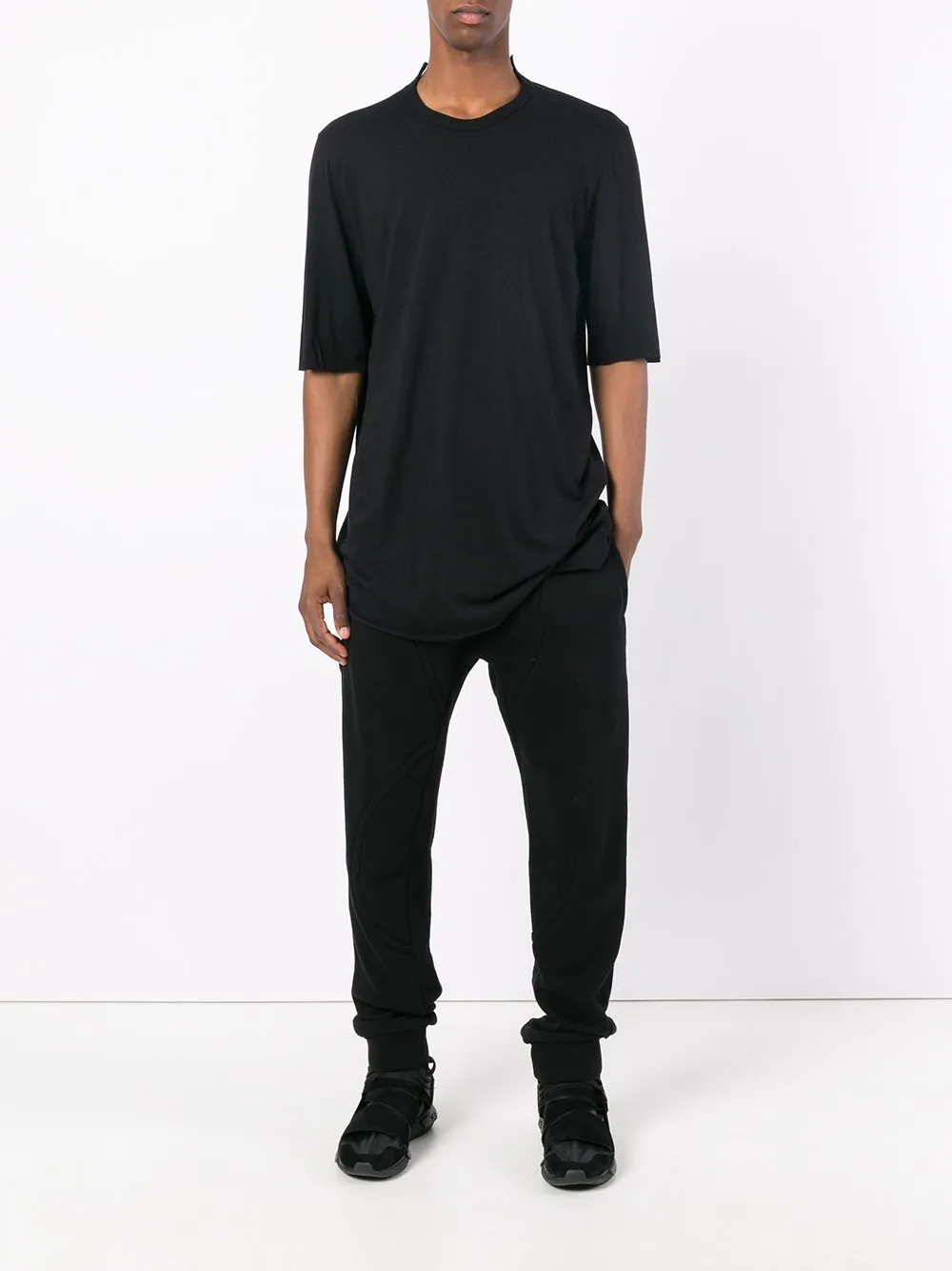 Neck Tee Black