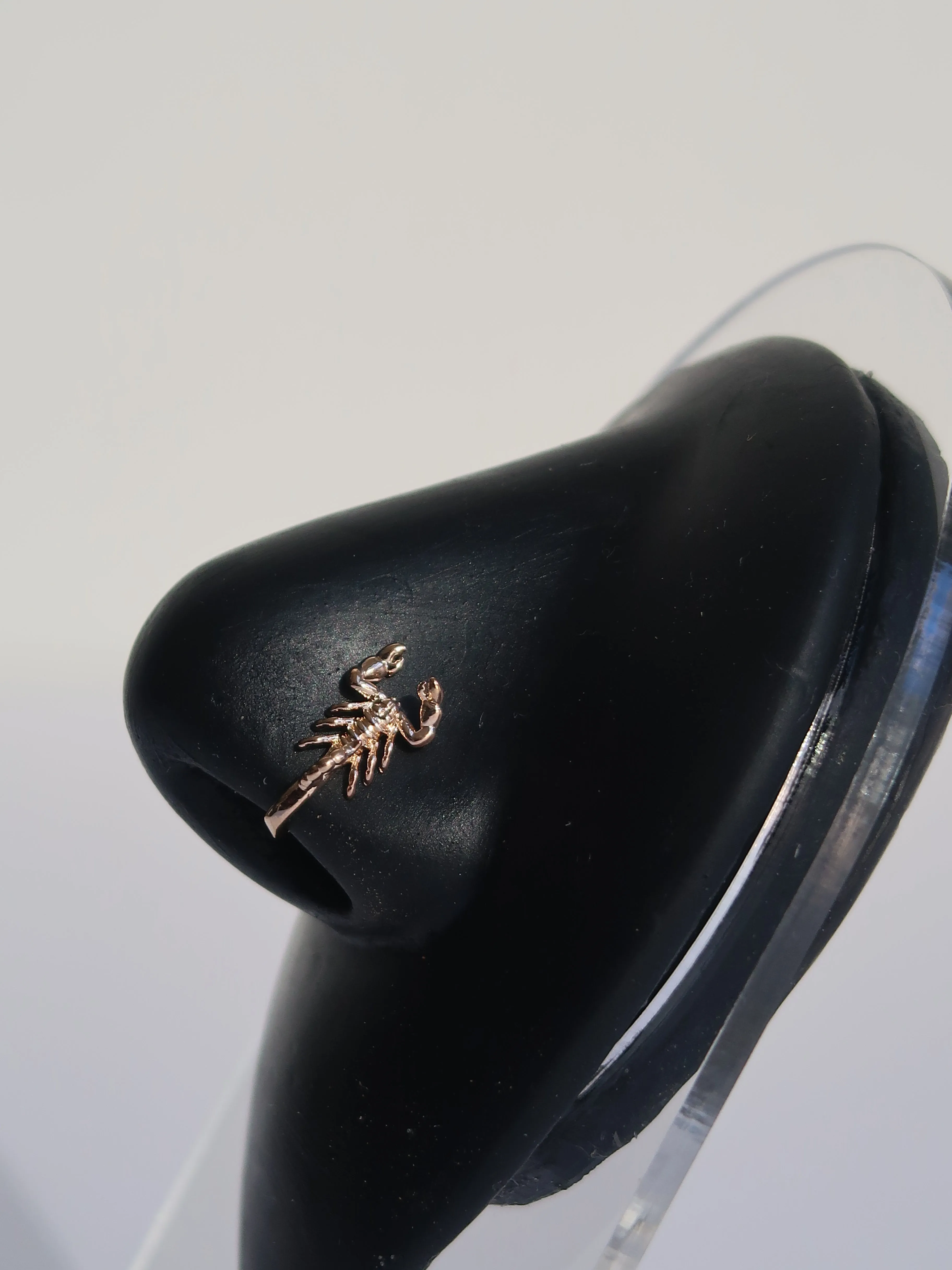 Scorpion Nose Cuff