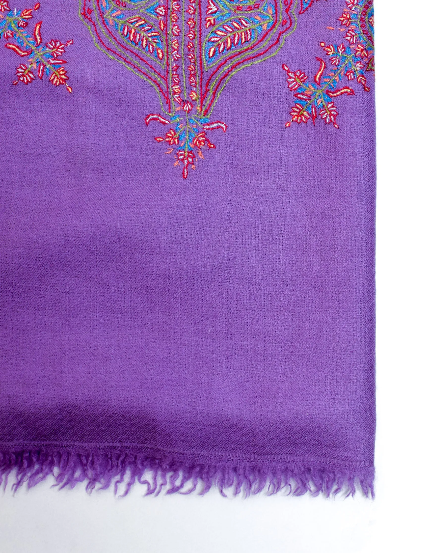 Soft Purple Handwoven Sozni Palla Embroidered Cashmere Pashmina Stole