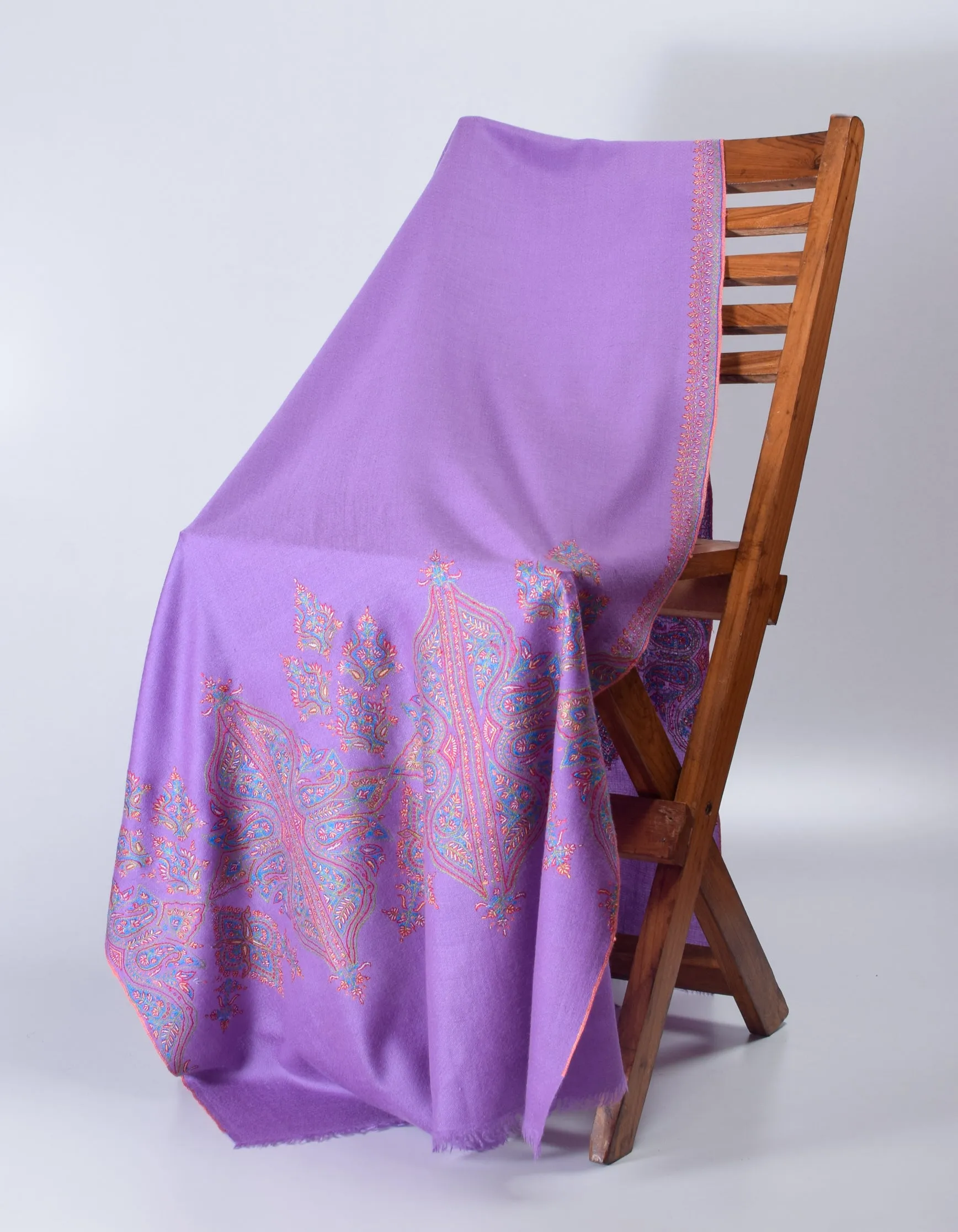 Soft Purple Handwoven Sozni Palla Embroidered Cashmere Pashmina Stole